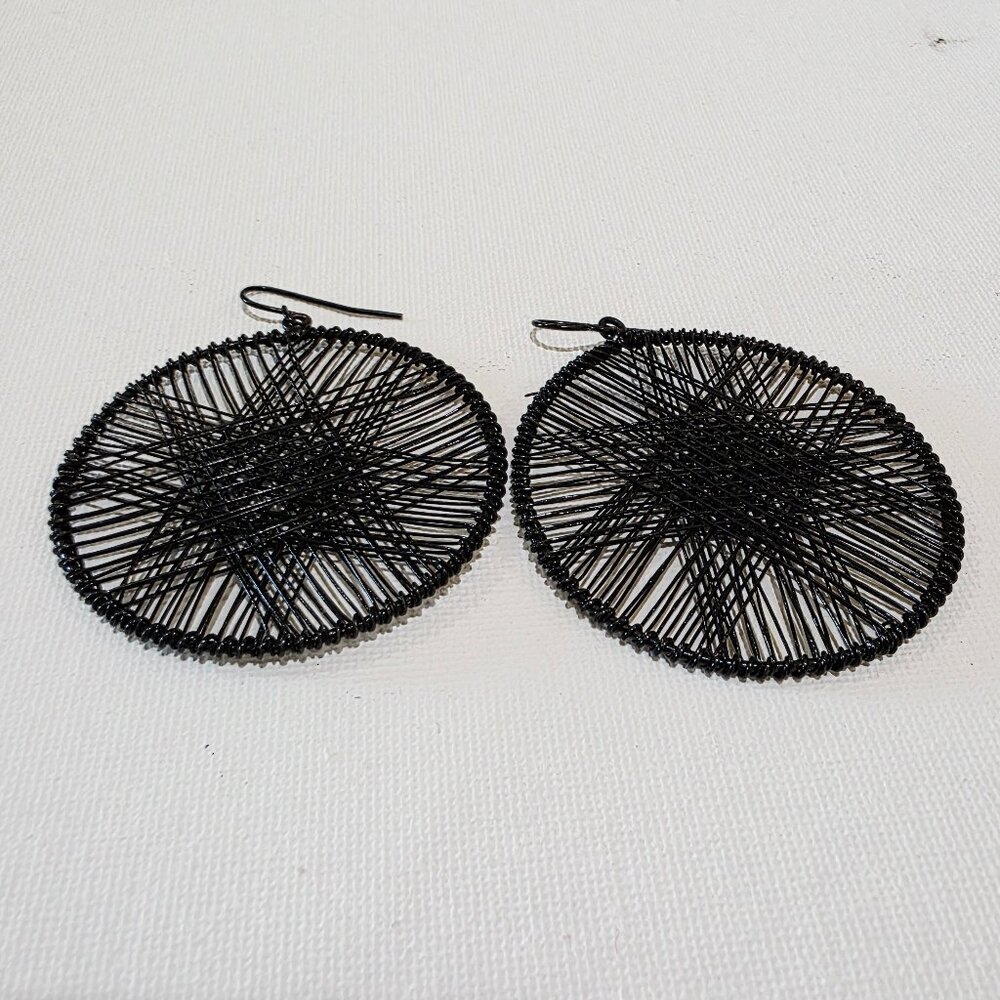 Black Round Woven Star Black Wire Dangle Hoop Pierced French Hook Earrings - Picture 5 of 9